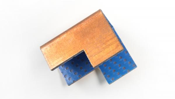 Anti-friction plates